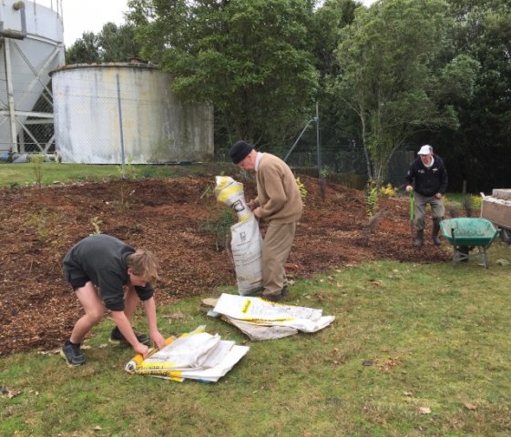 Packing up. Cambridge Tree Trust.